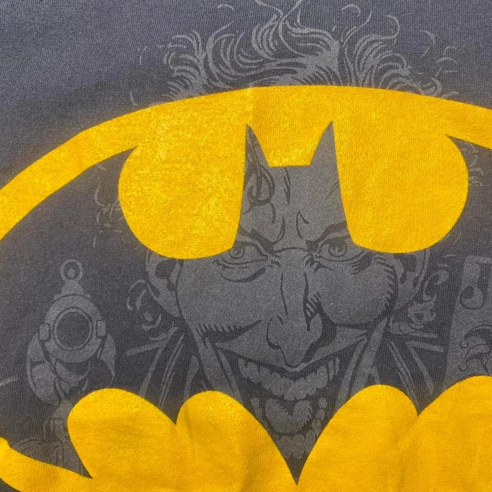 Vintage 2000s Batman x Joker shirt‎